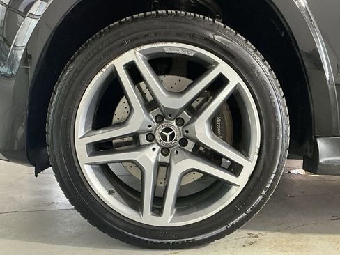 Used 2018 Mercedes-Benz GLS 550 4MATIC image 20