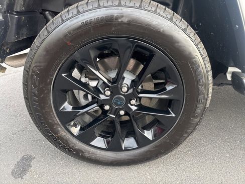 Certified 2025 Jeep Wrangler Unlimited Sahara image 10