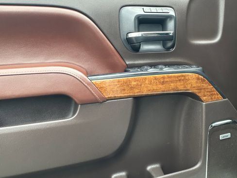 Used 2015 Chevrolet Silverado 3500 High Country w/ Duramax Plus Package image 11