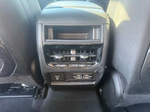 Certified 2024 Jeep Grand Cherokee Altitude AWD/4WD image 37