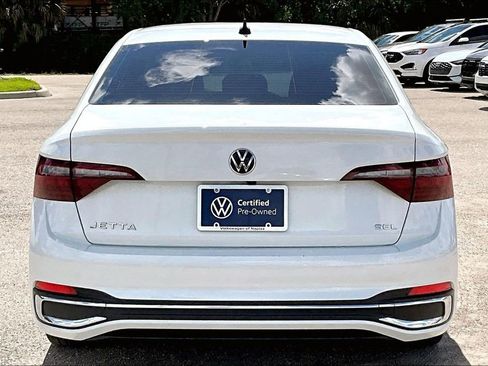 Certified 2022 Volkswagen Jetta SEL FWD image 6