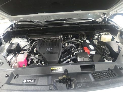 Used 2023 Toyota Highlander Platinum image 20