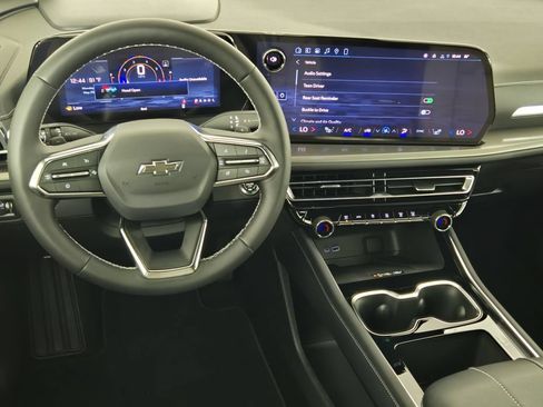 New 2026 Chevrolet Traverse LT w/ Midnight/Sport Edition FWD image 29