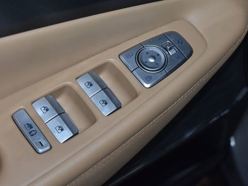 Used 2023 Hyundai Santa Fe Calligraphy image 6