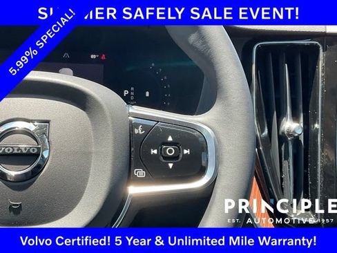 Certified 2023 Volvo XC60 B5 Plus FWD image 20