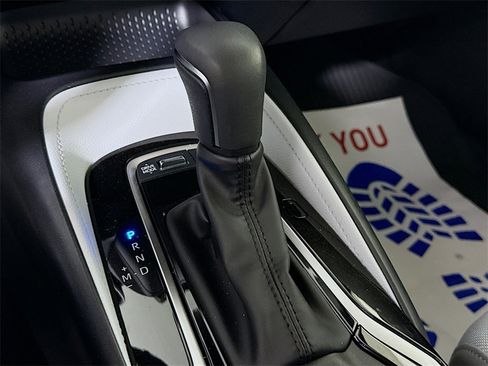 Certified 2025 Toyota Corolla SE image 8