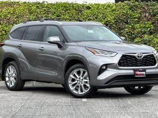 New 2026 Toyota Highlander Limited AWD/4WD video 2