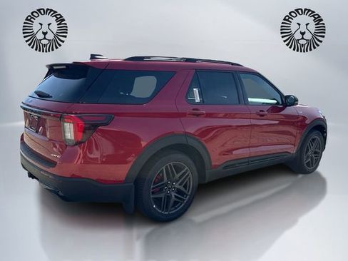 New 2026 Ford Explorer ST-Line w/ ST-Line Street Pack image 5