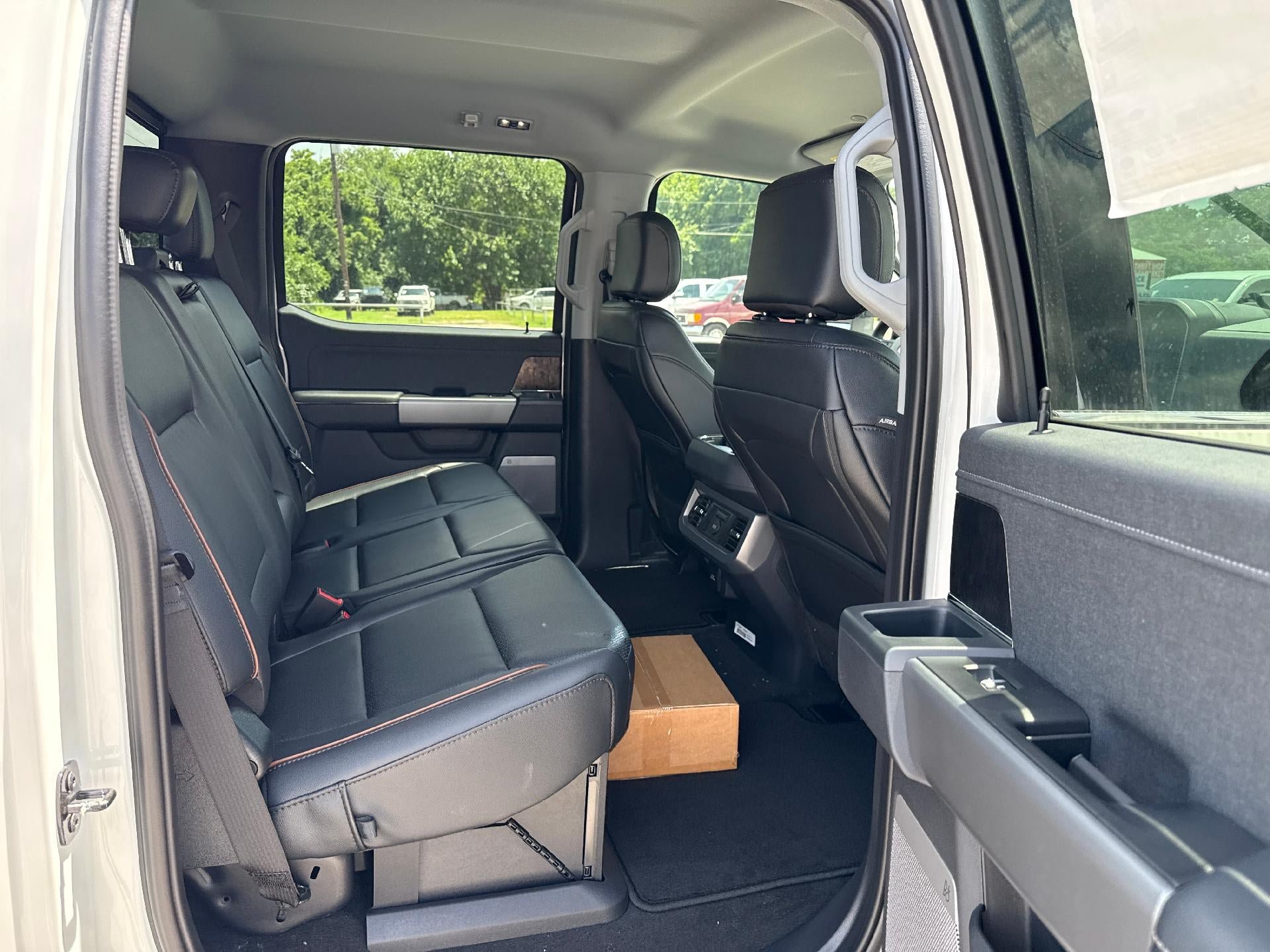 New 2026 Ford F350 Lariat w/ Lariat Premium Package AWD/4WD image 13