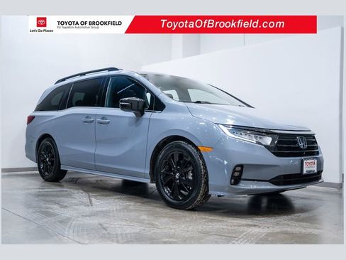 Used 2023 Honda Odyssey Sport image 1