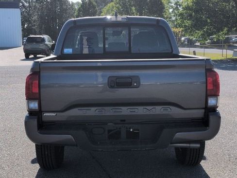 Used 2020 Toyota Tacoma SR w/ SR Convenience Package image 4
