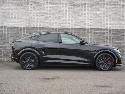 New 2025 Ford Mustang Mach-E GT image 4