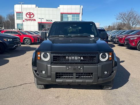 Used 2025 Toyota Land Cruiser image 2