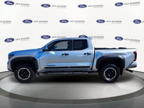 Used 2024 Toyota Tacoma TRD Off-Road AWD/4WD image 2
