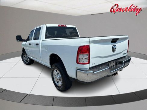 Used 2024 RAM 2500 Tradesman w/ Chrome Appearance Group AWD/4WD image 5
