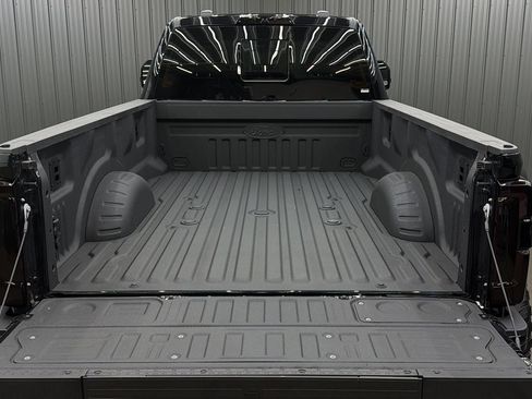 Used 2026 Ford F450 Platinum w/ Platinum Plus Package AWD/4WD image 17