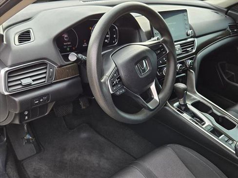 Used 2018 Honda Accord EX image 10