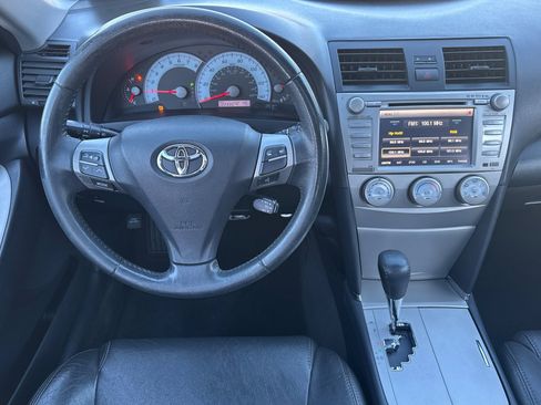 Used 2011 Toyota Camry SE image 16