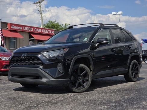 Used 2020 Toyota RAV4 LE w/ All Weather Liner Package AWD/4WD image 2