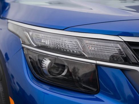 Used 2023 Kia Seltos LX image 11