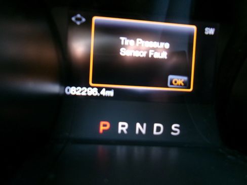 Used 2016 Ford Mustang Coupe image 19