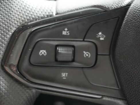 Used 2023 Chevrolet TrailBlazer LT FWD image 12