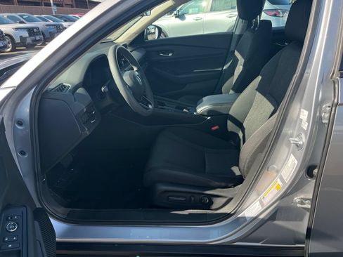 Certified 2023 Honda Accord EX image 10