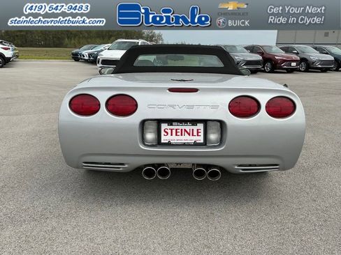 Used 1998 Chevrolet Corvette Convertible w/ Memory Pkg image 4