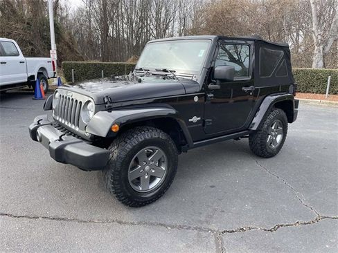 Used 2015 Jeep Wrangler Sport image 3