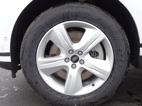 New 2026 Land Rover Range Rover Velar S image 32