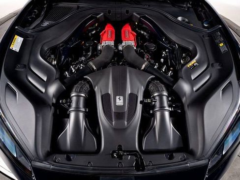 Certified 2019 Ferrari Portofino image 15