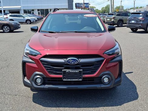 Certified 2025 Subaru Outback Premium AWD/4WD image 5