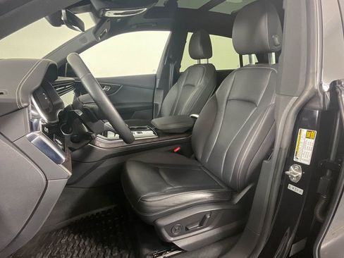 Used 2019 Audi Q8 Prestige AWD/4WD image 11