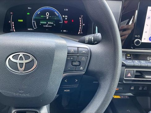 Used 2025 Toyota Camry LE FWD image 19