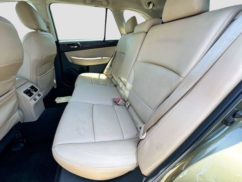 Used 2015 Subaru Outback 2.5i Limited AWD/4WD image 29