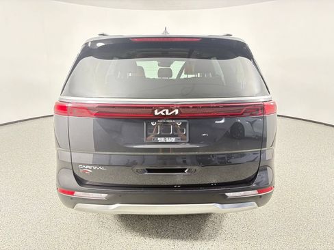 Used 2024 Kia Carnival SX Prestige FWD image 8