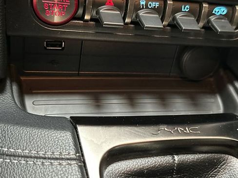 Used 2019 Ford Mustang Shelby GT350 w/ Technology Package image 35