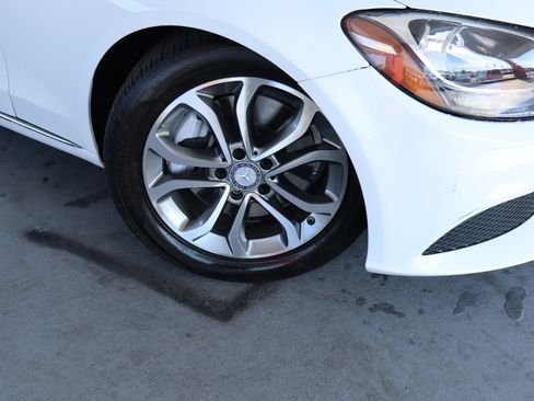 Used 2015 Mercedes-Benz C 300 Sedan image 3