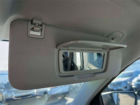 Certified 2024 Chevrolet Equinox LS image 33