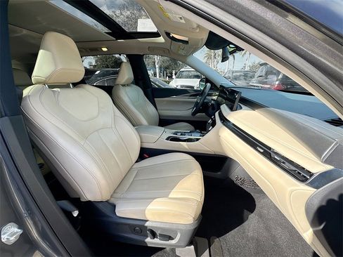 Used 2022 INFINITI QX60 Luxe w/ Vision Package image 32