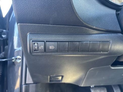 Used 2024 Toyota Corolla LE image 39