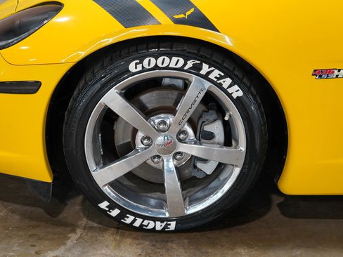 Used 2009 Chevrolet Corvette Coupe w/ Preferred Equipment Group image 61