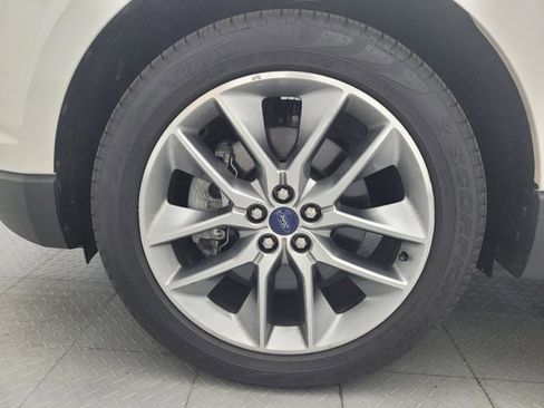 Used 2017 Ford Edge Titanium w/ Equipment Group 301A AWD/4WD image 31