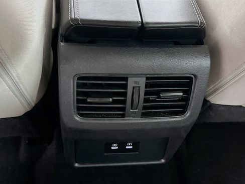 Used 2025 Nissan Rogue SV FWD image 26