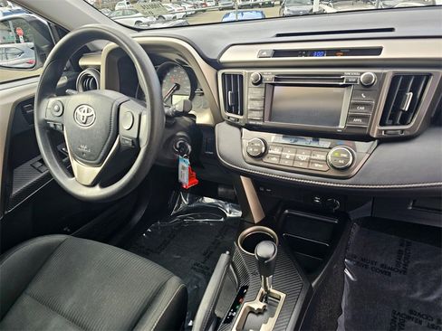 Used 2013 Toyota RAV4 XLE image 11