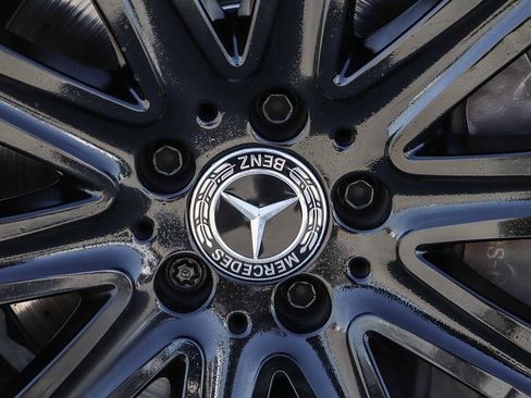 Used 2018 Mercedes-Benz SL 450 image 21