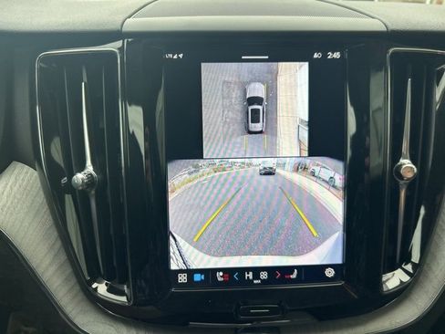 Certified 2025 Volvo XC60 B5 Plus image 23