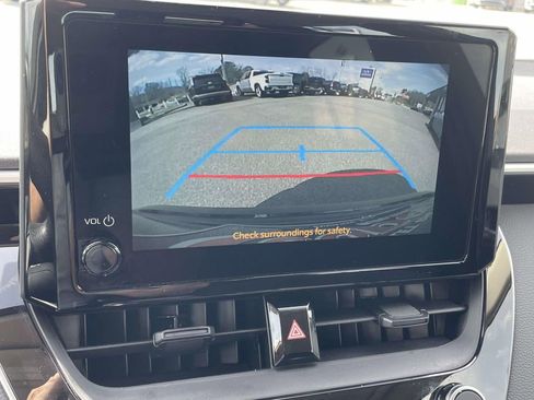 Used 2024 Toyota Corolla LE image 18