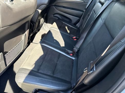 Used 2020 Jeep Grand Cherokee Altitude RWD image 26