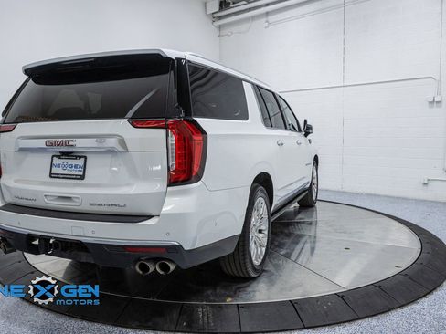 Used 2023 GMC Yukon XL Denali w/ Denali Reserve Package image 8